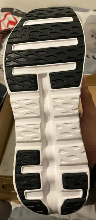 On Running CloudTec talla 44 A Estrenar