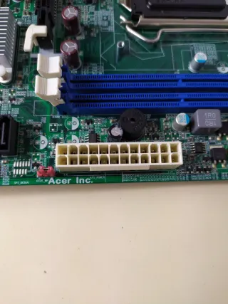 Placa Base Acer H61H2-AM3 LGA1155 DDR3