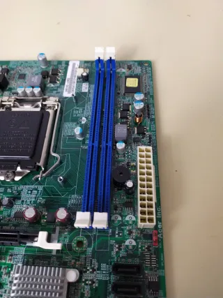 Placa Base Acer H61H2-AM3 LGA1155 DDR3