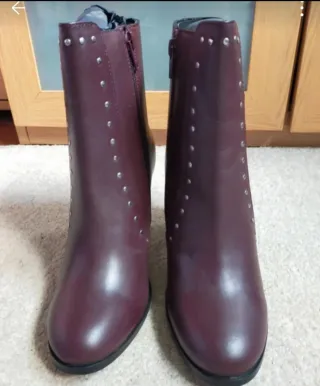 Botines Apolina Talla 38/39 Morado