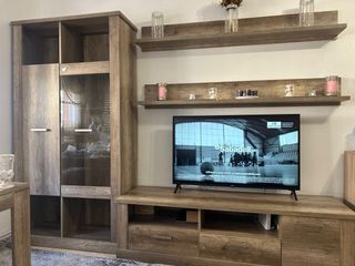 Mueble TV y Vitrina Madera