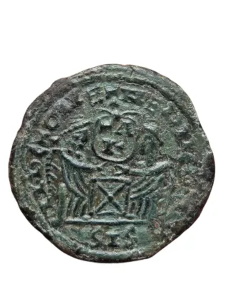 Bonito follis de Constantino Arte Barbaro