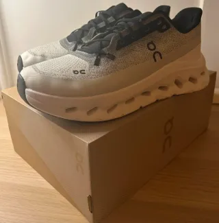 On Cloud Zapatillas Running talla 43 A Estrenar