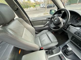BMW X5 E53 3.0d 2005. Tiene todos los extras q hay