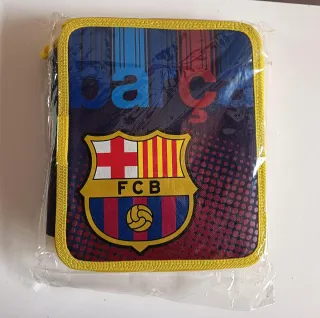 Estuche FC Barcelona con material escolar