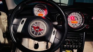 MINI ONE 2005  MUY CUIDADO SIEMPRE EN GARAJE