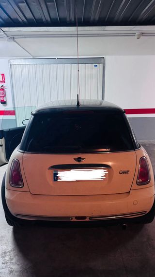 MINI ONE 2005  MUY CUIDADO SIEMPRE EN GARAJE
