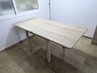 Mesa comedor extensible tipo libro