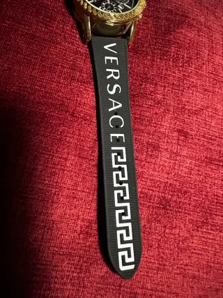 Reloj Versace Dorado y Negro