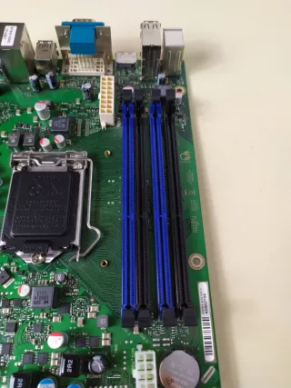 Placa base Fujitsu D3161-A12 GS3 LGA1155 DDR3