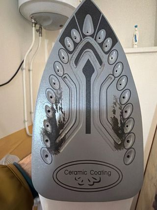 Ferro da stiro a vapore Ceramic Plus 2400W