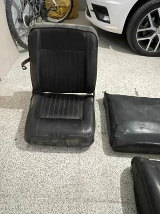 Juego Asientos Land Rover Santana En Huelma, Jaén.