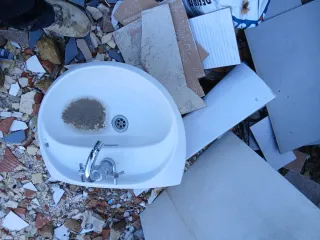 Lavabo de porcelana blanco
