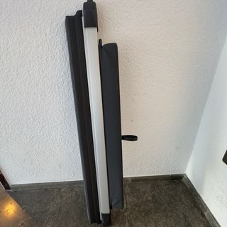 Volvo. Bandeja de maletero.