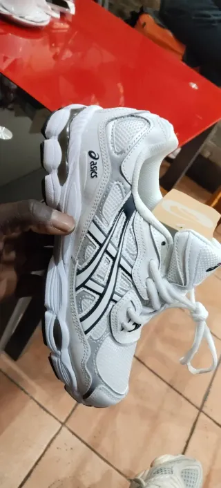 New Balance 1000 Bambas Unisex Azul/Blanco