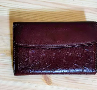 Monedero de piel para mujer