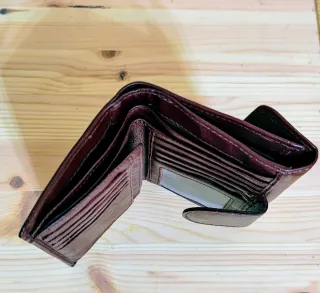 Monedero de piel para mujer