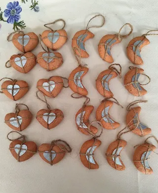 Adornos Navideños Corazón y Luna Cerámica