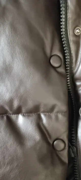 Chaleco acolchado efecto piel Zara Marrón Talla XS