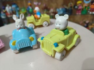 4 COCHES FIGURAS GOMA PVC ALDEA ARCE GISIMA 80´S