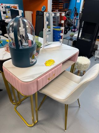 Tavolo per trucco e manicure in marmo e metallo