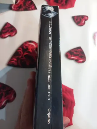 Cincuenta sombras más oscuras (Trilogía Cincuen...