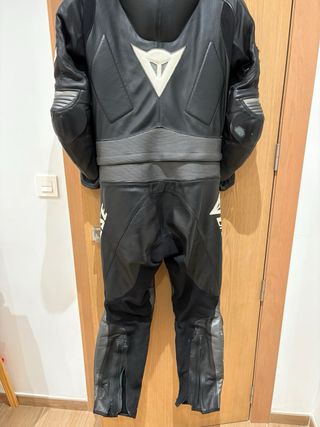 Mono Dainese Laguna Seca Talla 52