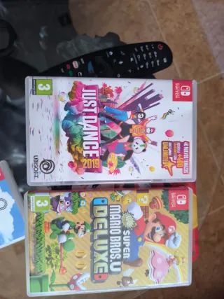 Nintendo Switch con 10 giochi e controller multipli