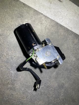 MOTOR TECHO SOLAR MERCEDES 190 W201 W124