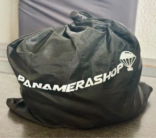 Bolsa negra Panamerashop con logo