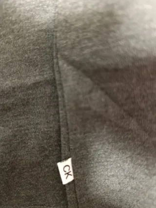 Camiseta Calvin Klein Manga Larga Gris Talla M