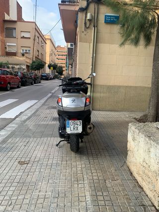 2021 Peugeot Metropolis 400i