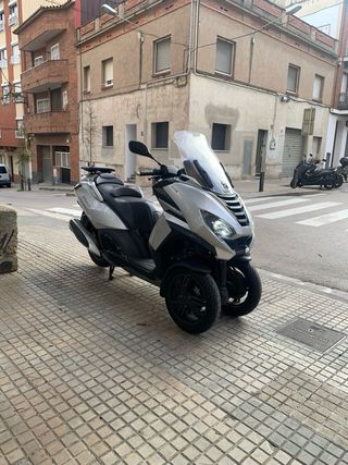 2021 Peugeot Metropolis 400i