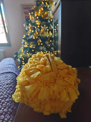 Borsa gialla decorata