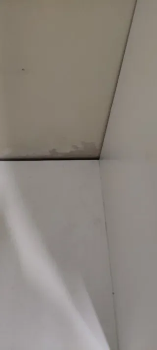 Armario blanco pequeño