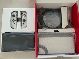 Nintendo Switch OLED Bianca