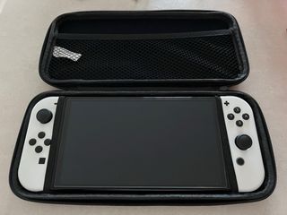 Nintendo Switch OLED Bianca
