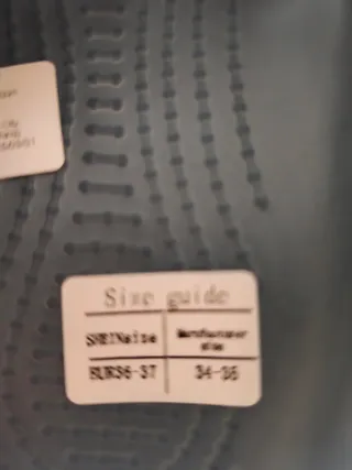 Zuecos infantiles con adornos