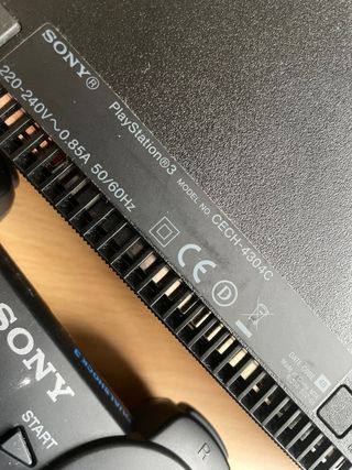 Consola PS3 + 23 juegos  + Accesorios