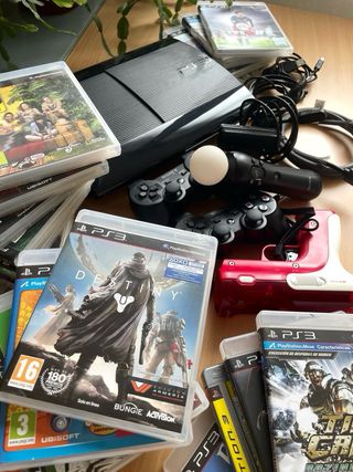 Consola PS3 + 23 juegos  + Accesorios