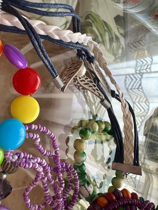 Lote de pulseras coloridas