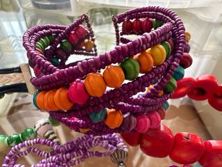 Lote de pulseras coloridas