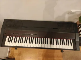 Piano Digital Roland HP-2000