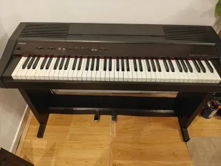 Piano Digital Roland HP-2000