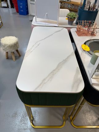 Toeletta verde e dorata