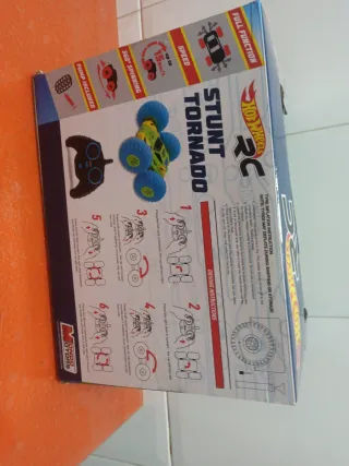 Hotwheels RC Stunt Tornado - SIN ABRIR