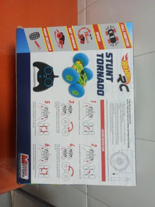 Hotwheels RC Stunt Tornado - SIN ABRIR