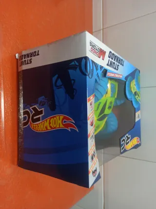 Hotwheels RC Stunt Tornado - SIN ABRIR