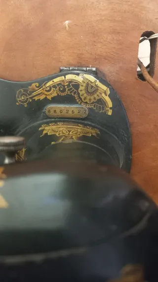 Máquina SINGER año 1885 FUNCIONANDO