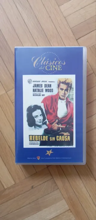 Cinta VHS Rebelde sin Causa (Español)